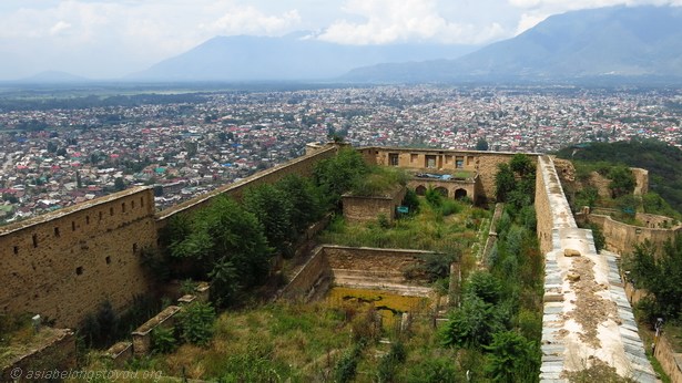 Hari Parbat Fort