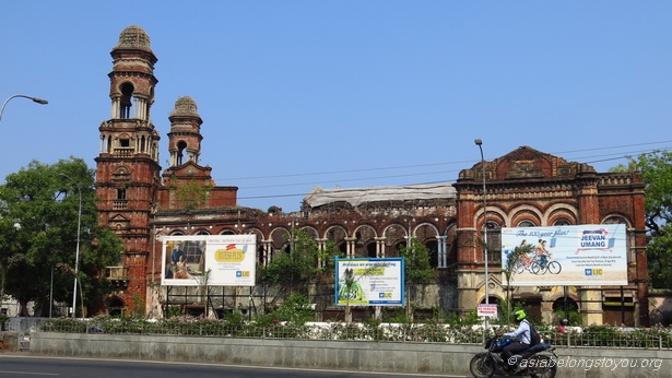 здание страховой компании Бхарат (ранее -  Kardyl Building)